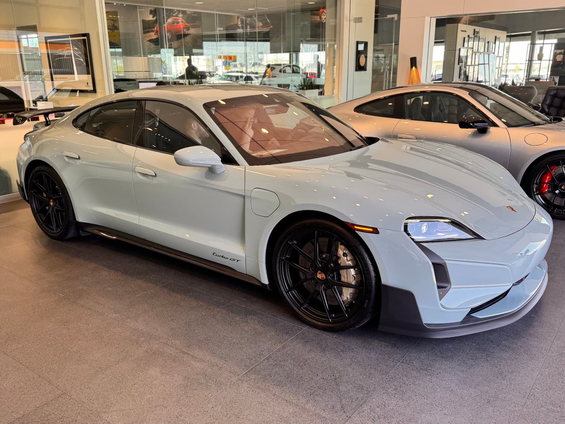 2025 Porsche Taycan Turbo GT